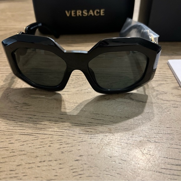 COPY - VERSACE VE4424U GB1 87 Black Dark Grey 56 mm Women\'s Sunglasses main image 10